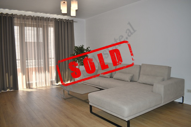 Apartament 3+1 per shitje prane Gardes se Republikes ne Tirane